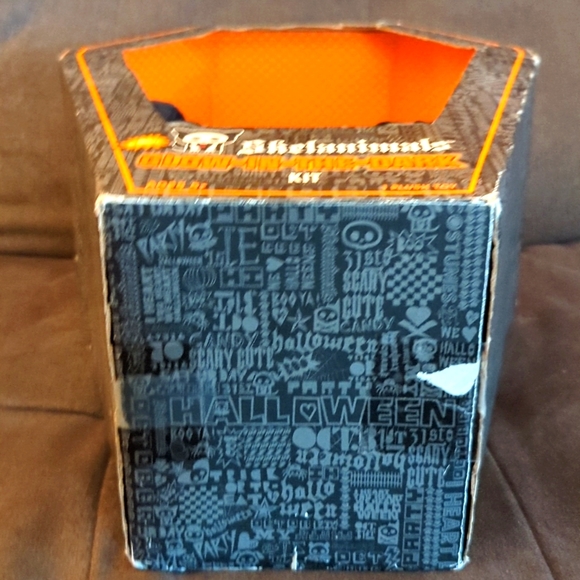 RARE Skelanimals Glow-In-The-Dark Kit - Picture 6 of 8